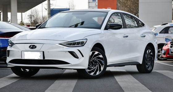 Pure Electric Automobile EV Feista 2020 GLS Free Smart Jet Version Compact Sedan