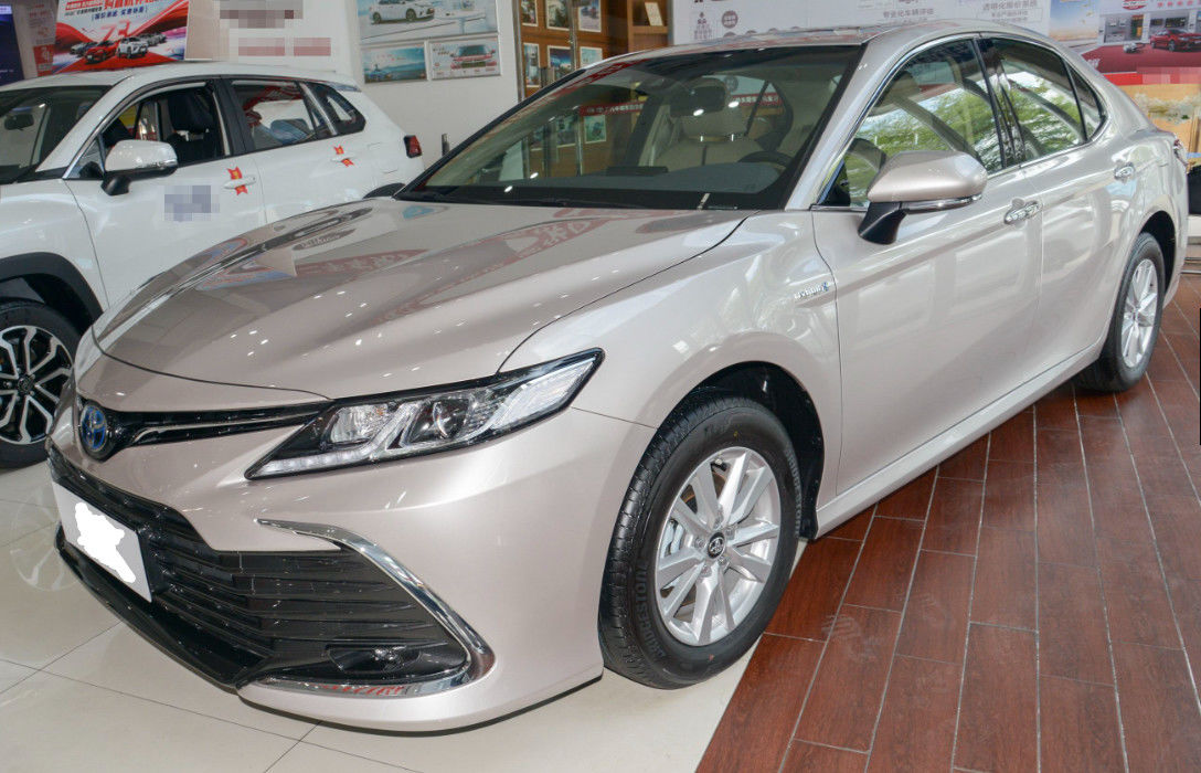 Hybrid Toyota Camry 2022 Dual Engine 2.5HE Elite Plus Version 4 Door 5 Seats 3 Space